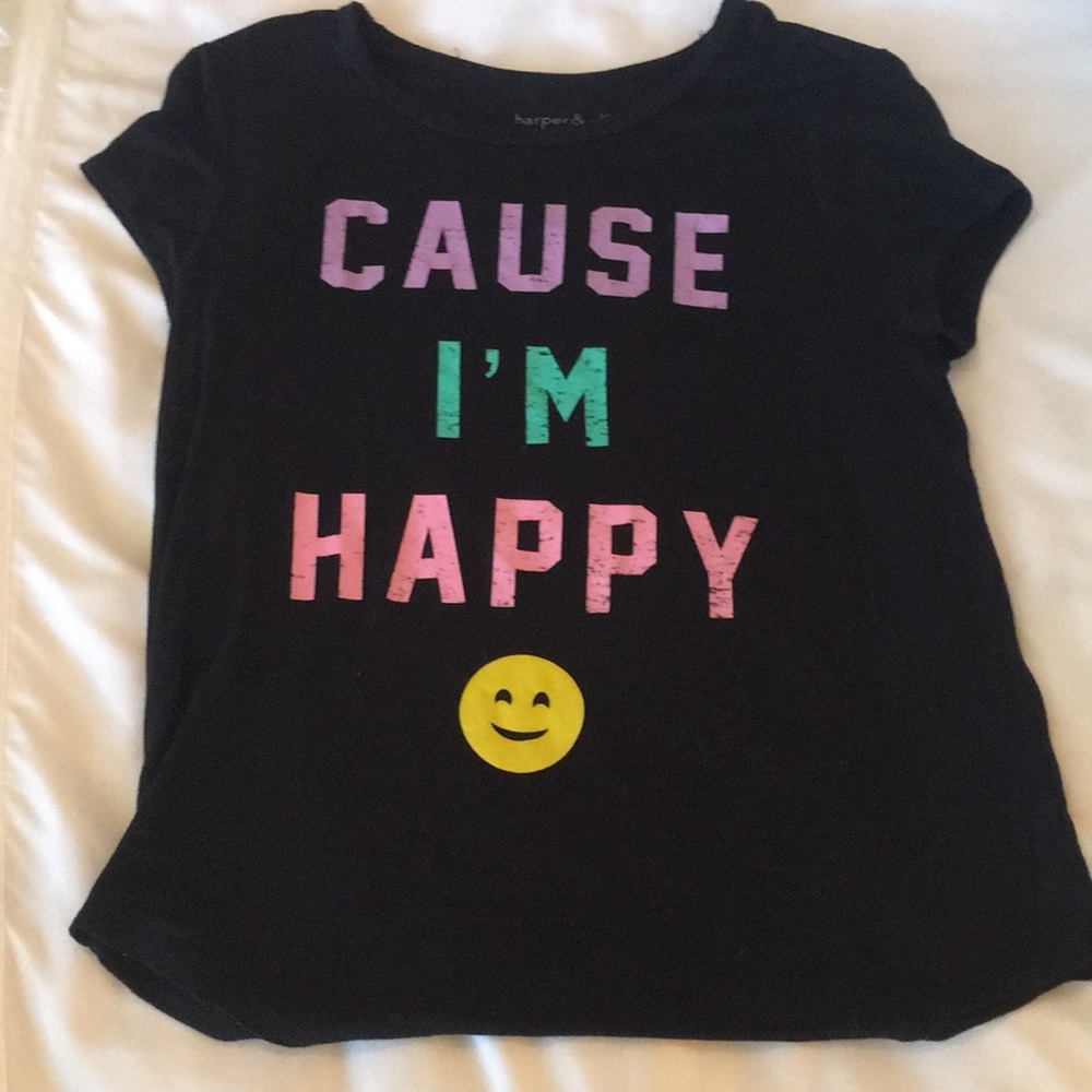 Girls T-shirt with design. Cute and colorful!